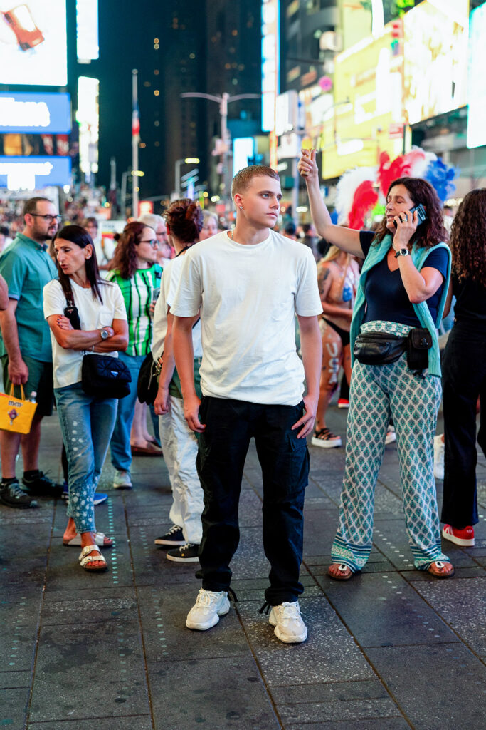 Time Square senior photoshoot by Kellie Rochelle Photography