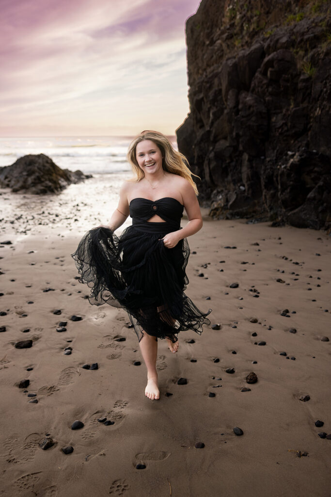 Destination senior photos in Oregon taken by Kellie Rochelle Photography