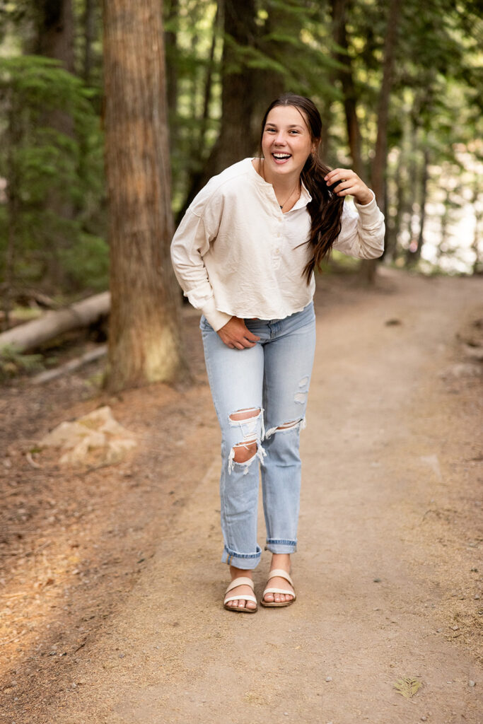 Destination senior photo session in Montana by travel photographer Kellie Rochelle Photography