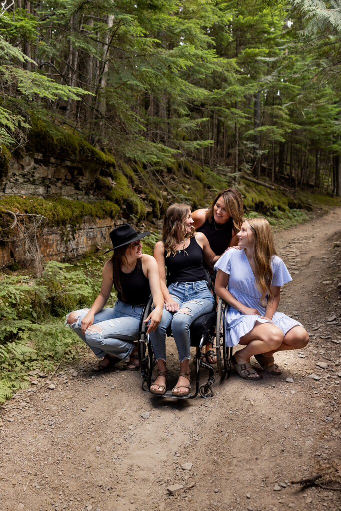 Travel Family Photos in Glacier National Park